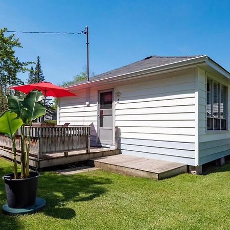 Bel Air Cottages And Motel Sauble Beach Buitenkant foto