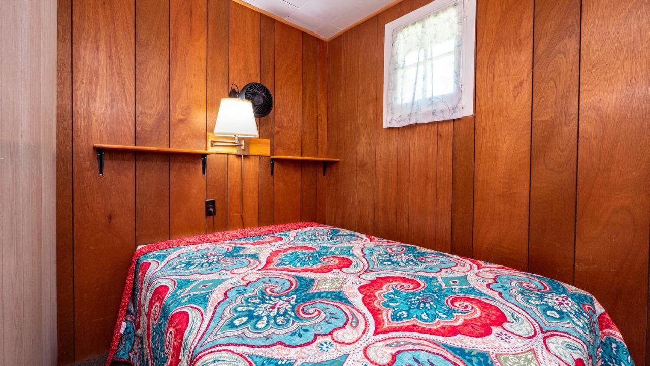 Bel Air Cottages And Motel Sauble Beach Buitenkant foto