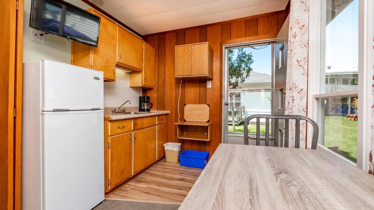 Bel Air Cottages And Motel Sauble Beach Buitenkant foto