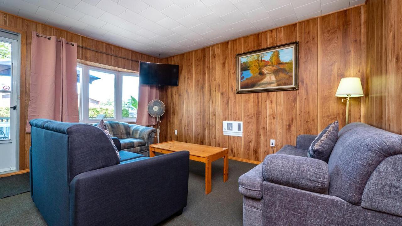 Bel Air Cottages And Motel Sauble Beach Buitenkant foto