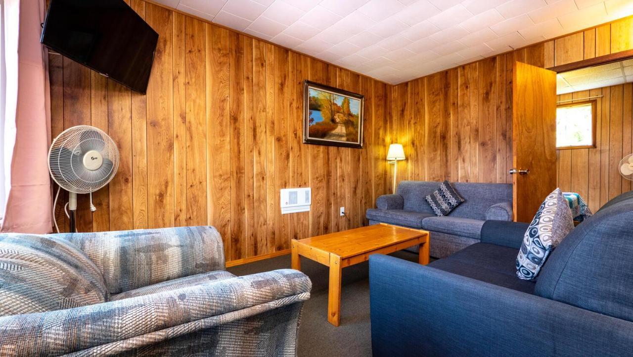 Bel Air Cottages And Motel Sauble Beach Buitenkant foto
